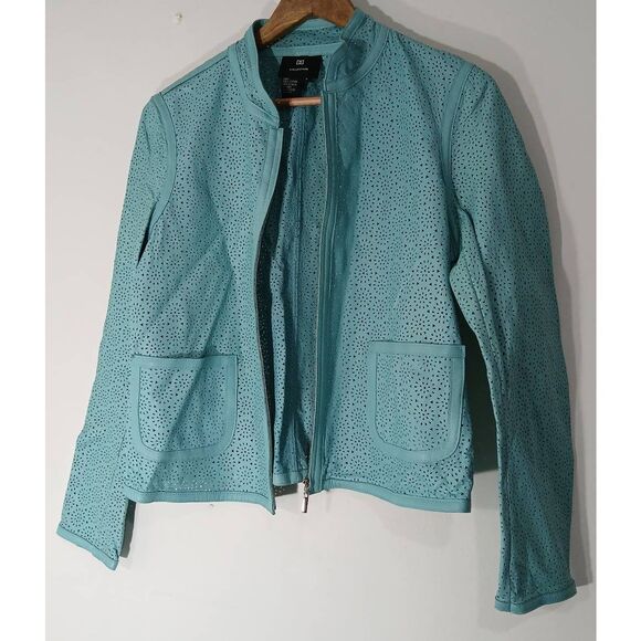 DD collection womens medium Sz 8 pistachio foam green perforated leather jacket - Picture 1 of 6